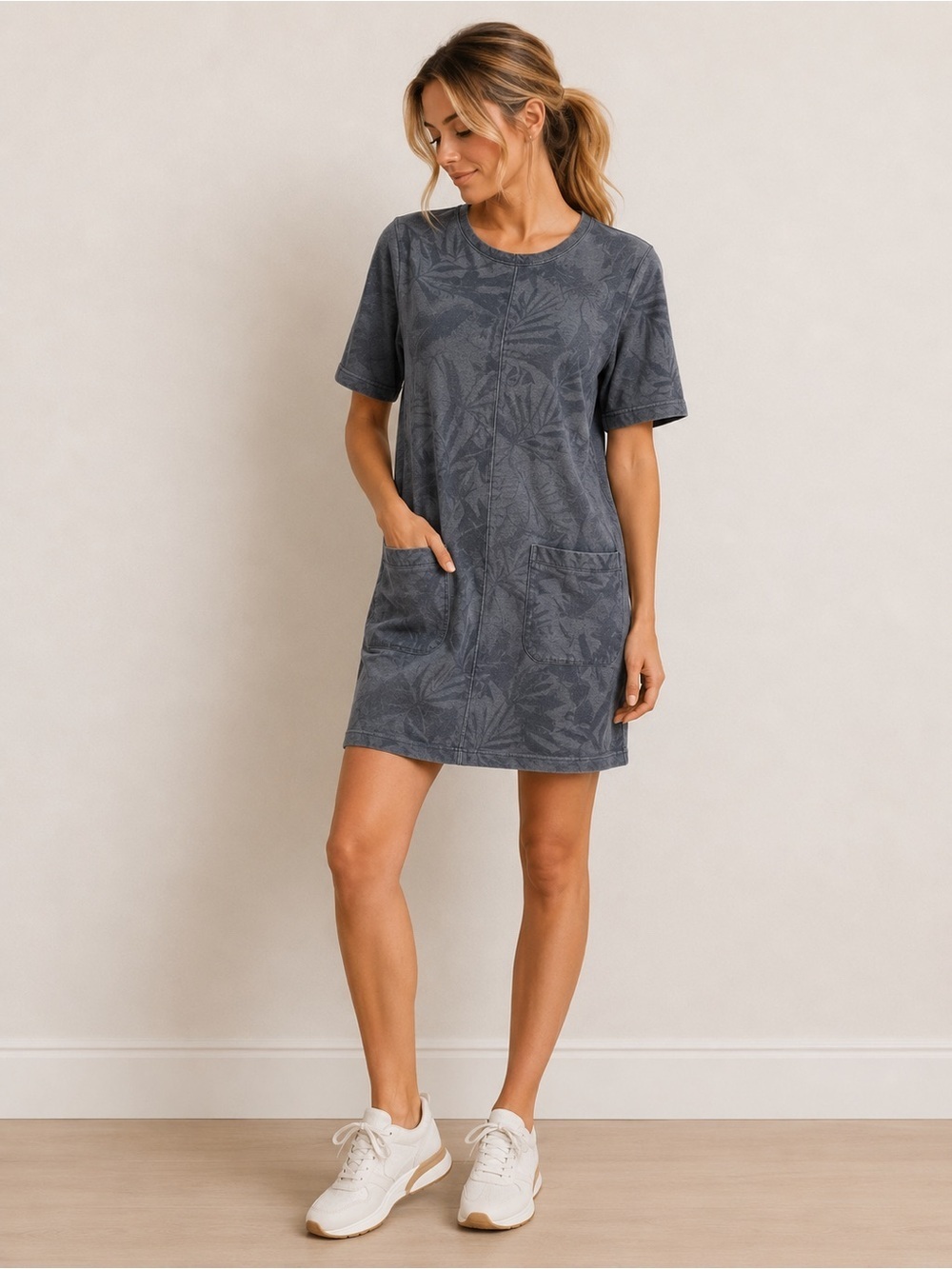 Gap gray short sleeve palm print dress Medium